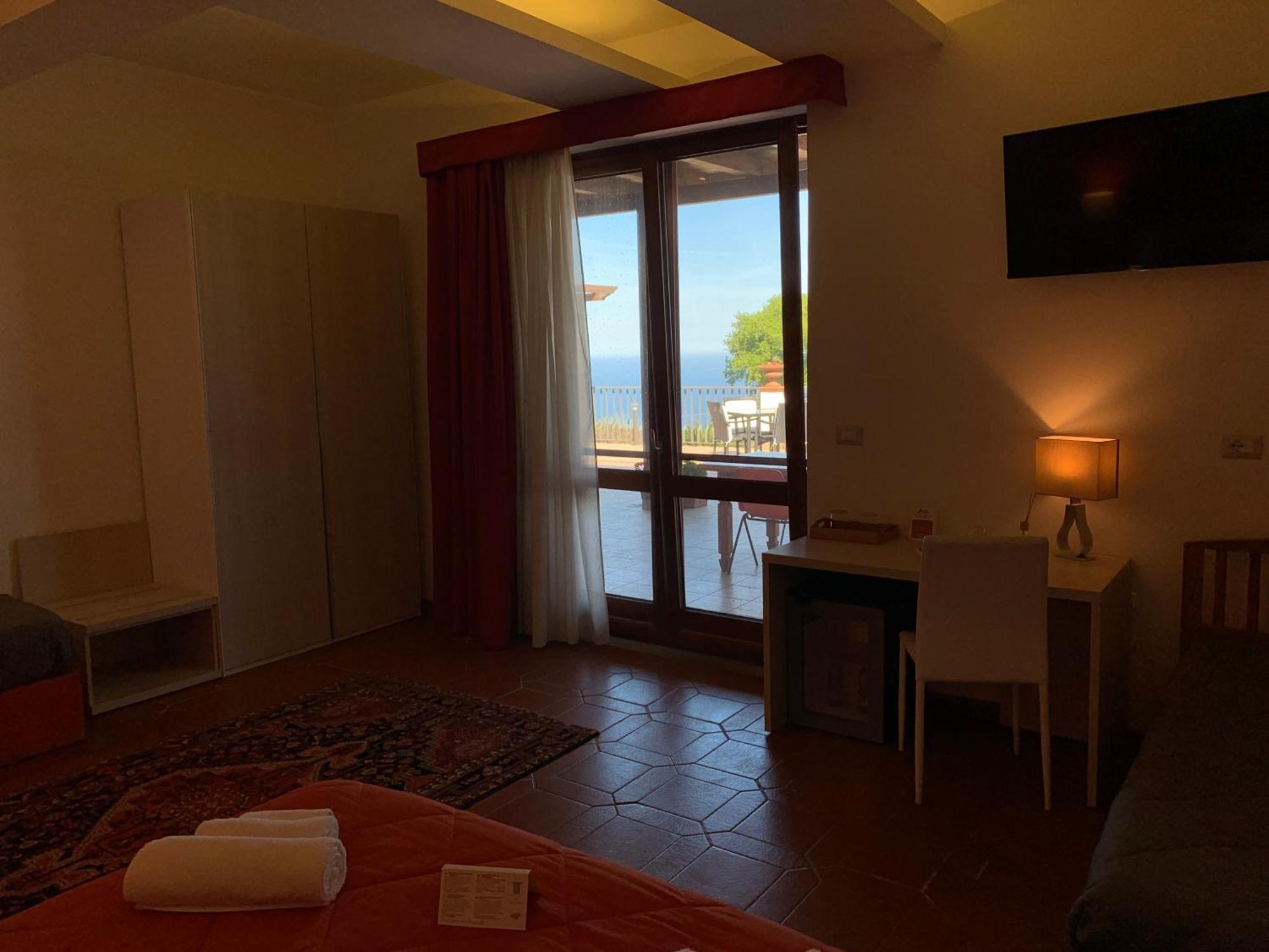 Villa Zufro Vibo Valentia Eksteriør billede